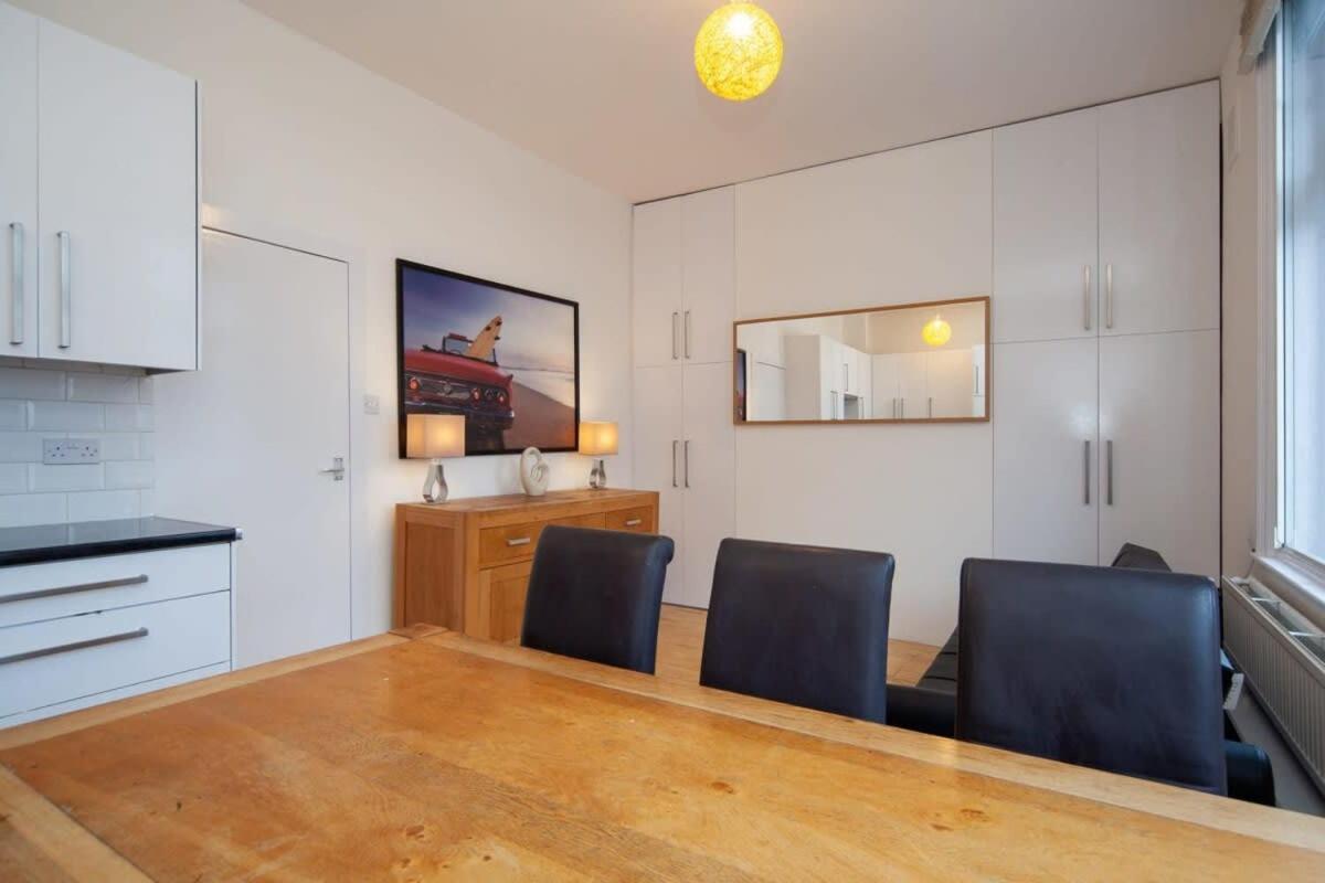 Lovely 2 Bedroom Apartment In Tooting London Exterior photo