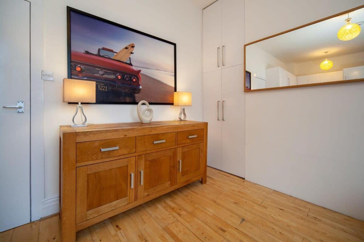 Lovely 2 Bedroom Apartment In Tooting London Exterior photo