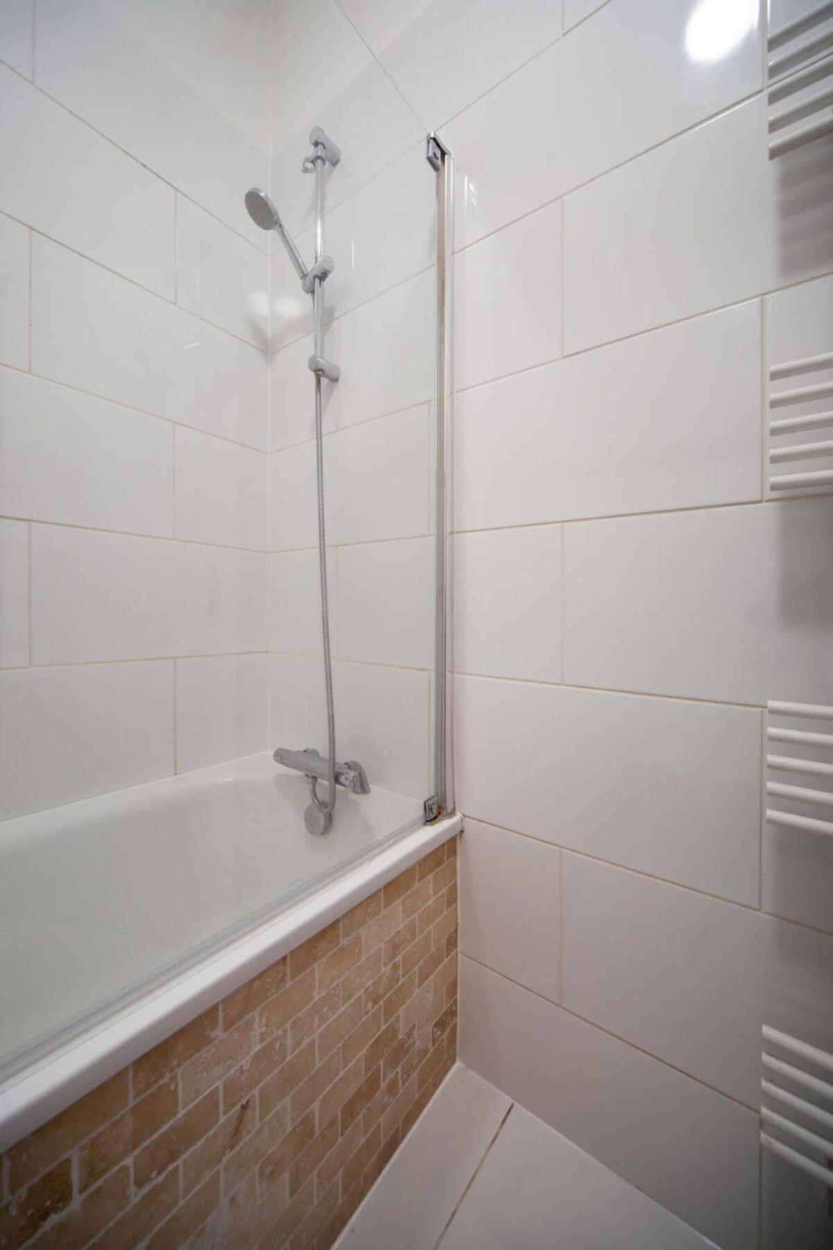 Lovely 2 Bedroom Apartment In Tooting London Exterior photo